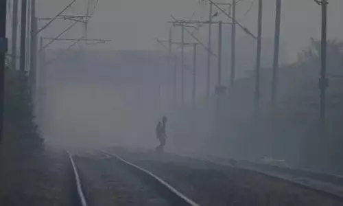Falling mercury : से दिल्ली में ठंड बरकरार
