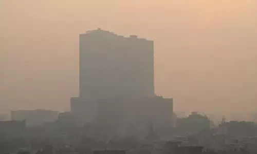 Delhi में ग्रैप 4 की वापसी; स्कूलों को ‘हाइब्रिड’ बनाने की तैयारी Delhi में ग्रैप 4 की वापसी; स्कूलों को ‘हाइब्रिड’ बनाने की तैयारी