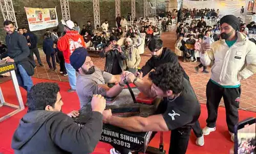 State का सबसे बड़ा यूनिसेक्स फिटनेस कार्यक्रम स्वास्थ्य और तंदुरुस्ती को बढ़ावा देता State का सबसे बड़ा यूनिसेक्स फिटनेस कार्यक्रम स्वास्थ्य और तंदुरुस्ती को बढ़ावा देता