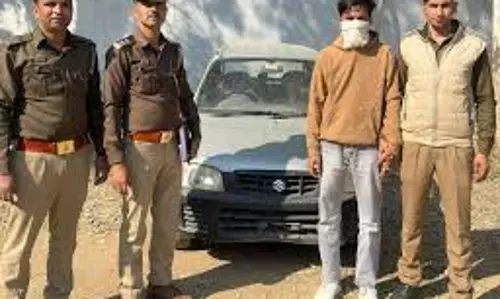 Deoband: पुलिस ने चोरी हुई कार को बरामद कर एक आरोपित को दबोचा Deoband: पुलिस ने चोरी हुई कार को बरामद कर एक आरोपित को दबोचा