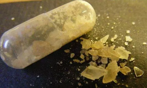 Bengaluru : ड्रग रैकेट का भंडाफोड़, 24 करोड़ का MDMA क्रिस्टल जब्त, विदेशी नागरिक गिरफ्तार Bengaluru : ड्रग रैकेट का भंडाफोड़, 24 करोड़ का MDMA क्रिस्टल जब्त, विदेशी नागरिक गिरफ्तार