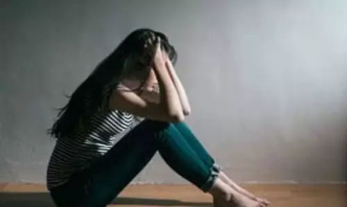 मोबाइल चलाने पर मां ने डांटा तो बेटी ने उठाया खौफनाक कदम, पुल से कूदकर दे दी जान