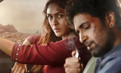 Mrunal Thakur ने एक्शन ड्रामा ‘डकैत’ के लिए अदिवी शेष के साथ मिलकर काम किया Mrunal Thakur ने एक्शन ड्रामा ‘डकैत’ के लिए अदिवी शेष के साथ मिलकर काम किया