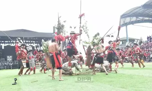 Nagaland : अगले हॉर्नबिल महोत्सव को बेहतर बनाने की दिशा में Nagaland : अगले हॉर्नबिल महोत्सव को बेहतर बनाने की दिशा में