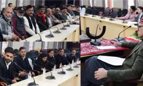 Omar ने शासन को राजनीतिक संबद्धता से मुक्त रखने की शपथ ली Omar ने शासन को राजनीतिक संबद्धता से मुक्त रखने की शपथ ली