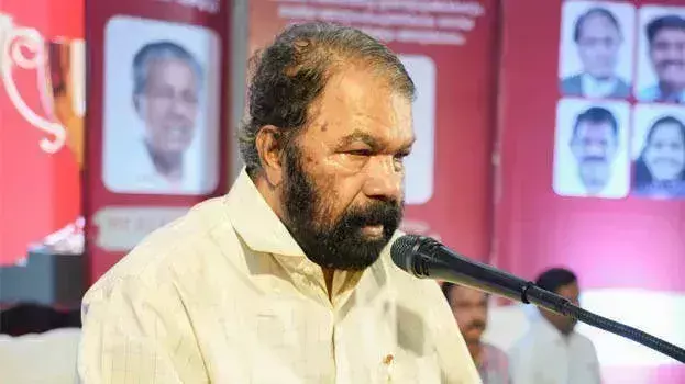 Government निजी ट्यूशन पढ़ाने वाले सरकारी शिक्षकों के खिलाफ सख्त कार्रवाई पर विचार कर रही Government निजी ट्यूशन पढ़ाने वाले सरकारी शिक्षकों के खिलाफ सख्त कार्रवाई पर विचार कर रही