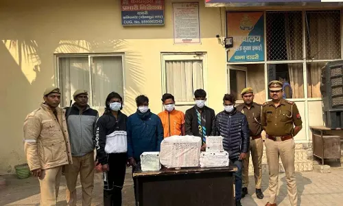 मोबाइल टावर से कीमती उपकरण चुराने वाले 5 गिरफ्तार मोबाइल टावर से कीमती उपकरण चुराने वाले 5 गिरफ्तार