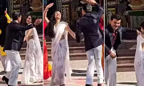 सारा अली खान ने एक्स-बॉयफ्रेंड वीर पहारिया के साथ किया डांस सारा अली खान ने एक्स-बॉयफ्रेंड वीर पहारिया के साथ किया डांस