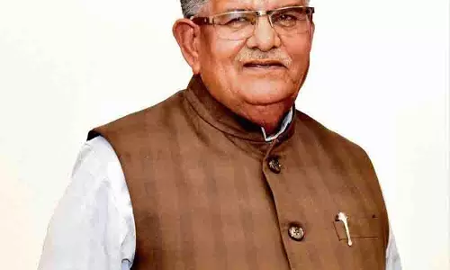 राज्यपाल ने GMCH-32, 48 का औचक निरीक्षण किया
