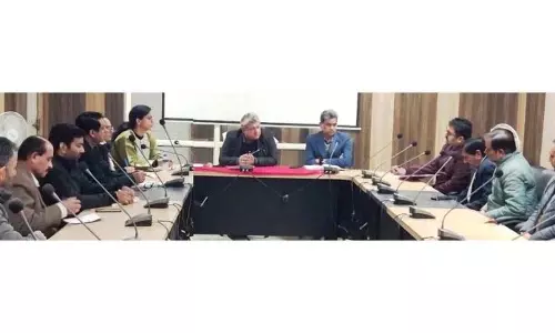 Jammu: परिवहन आयुक्त ने स्कूल बसों में सीसीटीवी कैमरे लगाने की अंतिम तिथि 31 जनवरी तय की