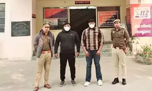 Greater Noida: निजी कॉलेज में फ्रेशर्स पार्टी में हिंसा, दो बाउंसर गिरफ्तार Greater Noida: निजी कॉलेज में फ्रेशर्स पार्टी में हिंसा, दो बाउंसर गिरफ्तार