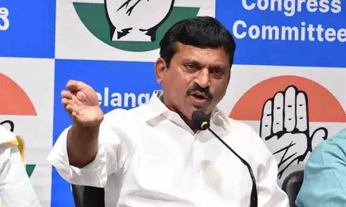 सरकार नये राजस्व प्रभागों, मंडलों के गठन पर पुनर्विचार करेगी: Ponguleti सरकार नये राजस्व प्रभागों, मंडलों के गठन पर पुनर्विचार करेगी: Ponguleti