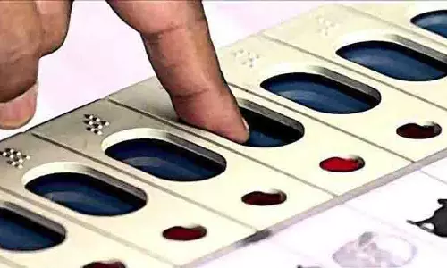 EVM तैयार करने की प्रक्रिया की जांच करें राजनीतिक दल EVM तैयार करने की प्रक्रिया की जांच करें राजनीतिक दल