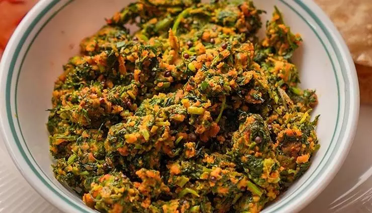 Recipe: हरे धनिये की चटनी तो आपने खूब खाई होगी, अब इसकी सब्जी भी ट्राई करें