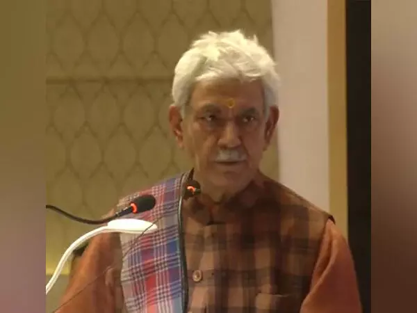 जम्मू और कश्मीर अब किसी भी अन्य राज्य या क्षेत्र की तरह भारत का हिस्सा है: Manoj Sinha