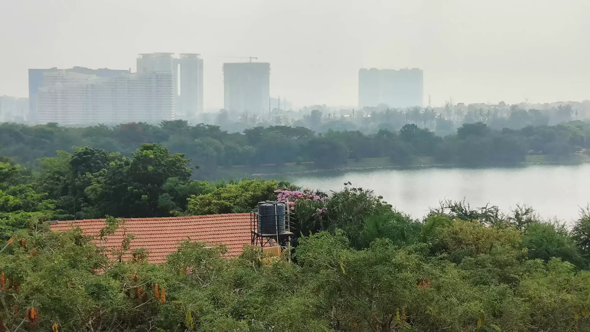 Bengaluru Weather: शहर में बादल छाए रहेंगे; आगे ठंड का मौसम रहेगा