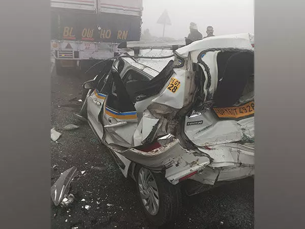 बुलंदशहर में घने कोहरे के कारण NH-91 पर कई वाहन आपस में टकरा गए, कई घायल