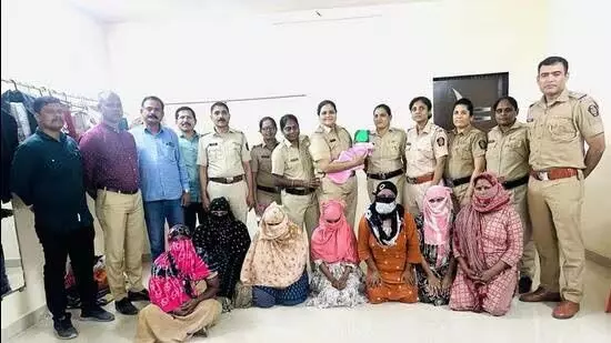 Mumbai: बच्चा बेचने की जाँच में कर्नाटक में मानव तस्करी गिरोह का सरगना पकड़ाया