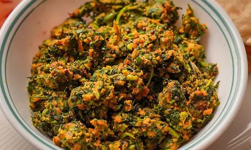 Recipe: हरे धनिये की चटनी तो आपने खूब खाई होगी, अब इसकी सब्जी भी ट्राई करें