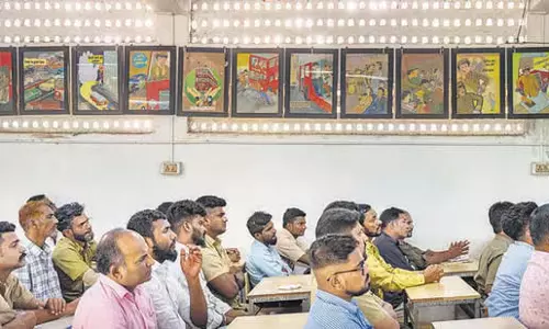 वेट-लीज़ ड्राइवरों को प्रशिक्षित करना एक चुनौती है: BEST trainers