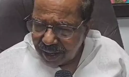 ओएनओई विधेयक पर सरकार को विपक्ष के साथ चर्चा करनी चाहिए थी : एम. वीरप्पा मोइली ओएनओई विधेयक पर सरकार को विपक्ष के साथ चर्चा करनी चाहिए थी : एम. वीरप्पा मोइली