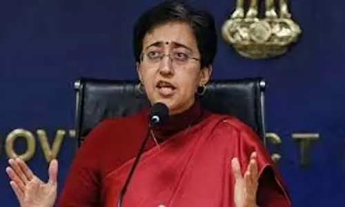Delhi: सरकारी भवनों में बिजली बचाने वाले एसी और पंखे अनिवार्य किए Delhi: सरकारी भवनों में बिजली बचाने वाले एसी और पंखे अनिवार्य किए