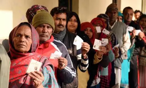 Ghaziabad: दो पार्षद सीटों के लिए उपचुनाव में कम मतदान Ghaziabad: दो पार्षद सीटों के लिए उपचुनाव में कम मतदान