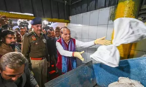 Delhi पुलिस ने 10,000 किलोग्राम से अधिक मादक पदार्थ नष्ट किए