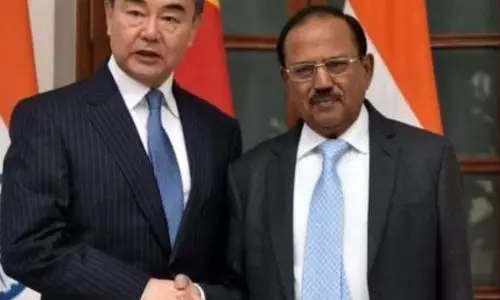 NSA अजीत डोभाल बीजिंग में चीनी विदेश मंत्री वांग यी से बातचीत करेंगे