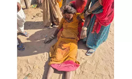 Jalore: कलयुगी भतीजे ने बुआ की चाकू से काटी नाक गंभीर रूप से घायल Jalore: कलयुगी भतीजे ने बुआ की चाकू से काटी नाक गंभीर रूप से घायल