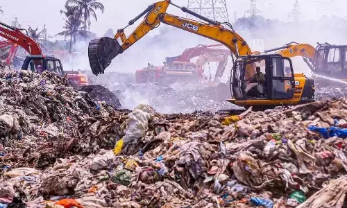 Kerala : ऑडिट से ब्रह्मपुरम संयंत्र में जैव खनन से संबंधित चिंताजनक समस्याएं उजागर हुईं Kerala : ऑडिट से ब्रह्मपुरम संयंत्र में जैव खनन से संबंधित चिंताजनक समस्याएं उजागर हुईं
