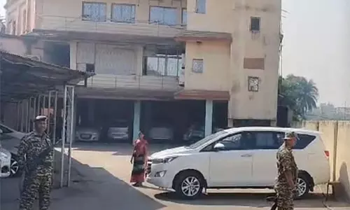 ED ने 231 करोड़ रुपये के लोन धोखाधड़ी मामले में बीजद नेता प्रमिला मलिक के भाई के घर और दफ्तर पर छापा मारा