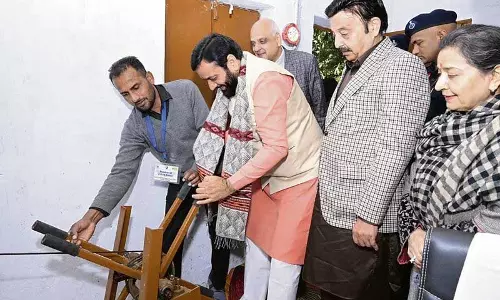 Haryana : सैनी ने किसानों के मुद्दे पर कांग्रेस, आप पर निशाना साधा
