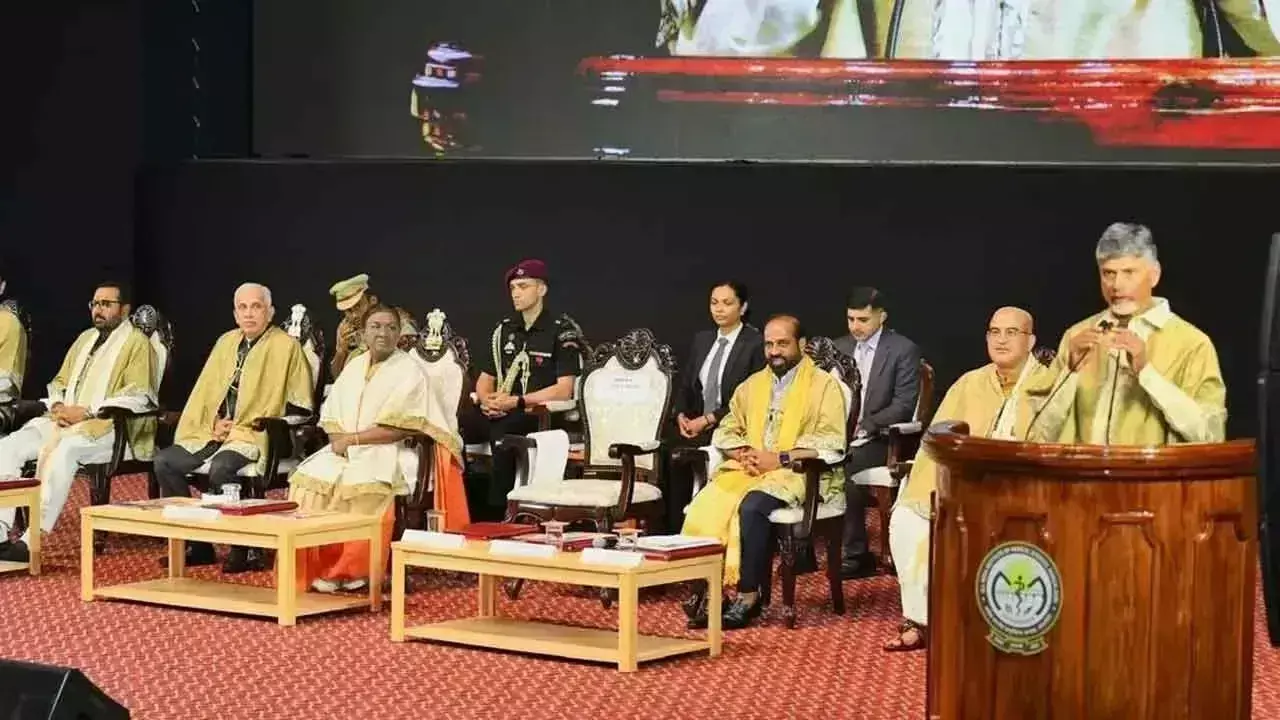 चिकित्सा के साथ तकनीक को एकीकृत करें: CM Naidu