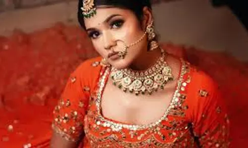 Lifestyle: सिंपल कपड़ों में खूबसूरत दिखने के लिए करें सिंपल ज्वेलरी का मैच