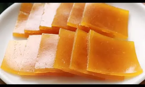 घर पर बनाएं आम पापड़ की रेसिपी घर पर बनाएं आम पापड़ की रेसिपी