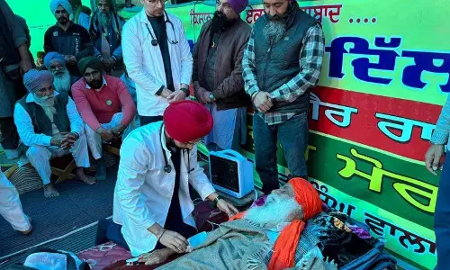 PUNJAB : आप के कंग ने किसानों के मुद्दों पर चर्चा के लिए लोकसभा में स्थगन नोटिस PUNJAB : आप के कंग ने किसानों के मुद्दों पर चर्चा के लिए लोकसभा में स्थगन नोटिस