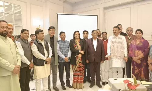 Jaipur: एक पेड़ मां के नाम अभियान के तहत विभिन्न राज्यों से आये महापौर ने किया पौधारोपण Jaipur: एक पेड़ मां के नाम अभियान के तहत विभिन्न राज्यों से आये महापौर ने किया पौधारोपण