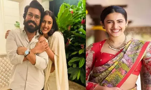 Ram Charan ने अपनी बहन को दी जन्मदिन की बधाई.. सोशल मीडिया पर पोस्ट वायरल Ram Charan ने अपनी बहन को दी जन्मदिन की बधाई.. सोशल मीडिया पर पोस्ट वायरल