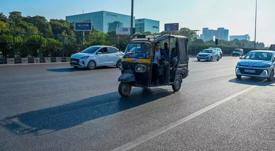 high-speed बाइक की टक्कर से 78 वर्षीय बुजुर्ग की हालत गंभीर