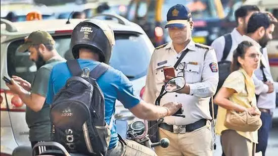 Pending traffic fines : अब वाहनों को जब्त करने और मालिकों के खिलाफ आपराधिक मामला शुरू करने का फैसला