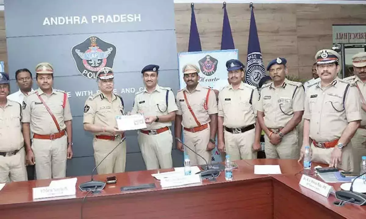 DGP ने लोक अदालतों की सफलता के लिए विजयनगरम पुलिस की सराहना की