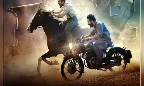 Jr NTR के साथ काम करना दो बाघों को संभालने जैसा था: एसएस राजामौली Jr NTR के साथ काम करना दो बाघों को संभालने जैसा था: एसएस राजामौली