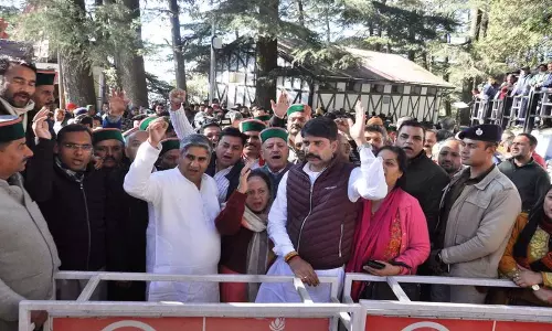Himachal: प्रतिभा ने शिमला में विरोध प्रदर्शन का नेतृत्व किया Himachal: प्रतिभा ने शिमला में विरोध प्रदर्शन का नेतृत्व किया