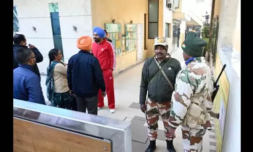 Ludhiana: कारोबारी परिसरों पर आयकर छापे के दौरान नकदी