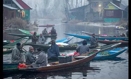 Kashmir,कड़ाके की ठंड से राहत नहीं, शोपियां में पारा -7.8 डिग्री सेल्सियस