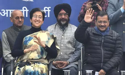 AAP ने संजीवनी योजना के तहत बुजुर्गों के लिए मुफ्त इलाज का वादा किया AAP ने संजीवनी योजना के तहत बुजुर्गों के लिए मुफ्त इलाज का वादा किया