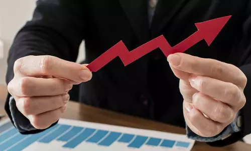US फेड द्वारा ब्याज दरों में कटौती के बाद सेंसेक्स 1,153 अंक गिरा
