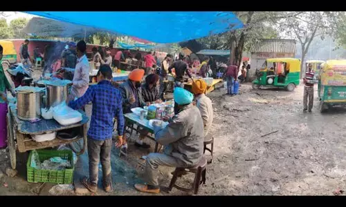Chandigarh नगर निगम ने 2,831 स्ट्रीट वेंडर्स के लाइसेंस रद्द किए Chandigarh नगर निगम ने 2,831 स्ट्रीट वेंडर्स के लाइसेंस रद्द किए