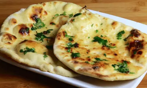 Recipe :स्वादिष्ट नान के लिए होटल जाने की जरूरत नहीं, घर पर ही आसानी से बना सकते हैं